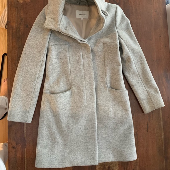 Aritzia wool coat - Picture 3 of 6